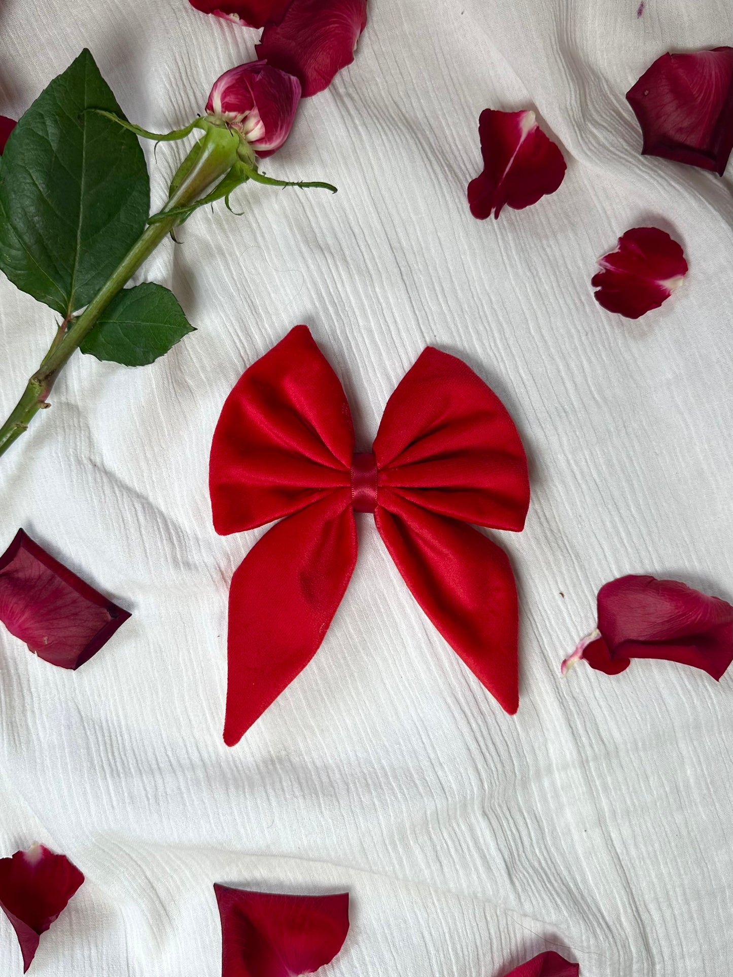 Bow - Plush Red Velvet