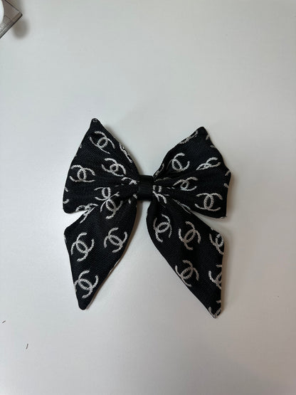 Bow - Luxury Black
